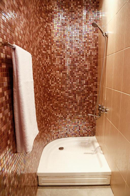 באקו Hostel Inn Hotel&Hostel מראה חיצוני תמונה
