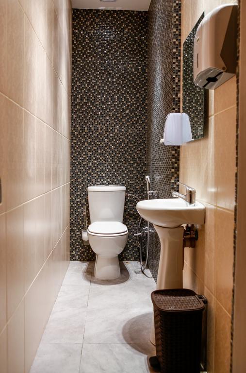 באקו Hostel Inn Hotel&Hostel מראה חיצוני תמונה