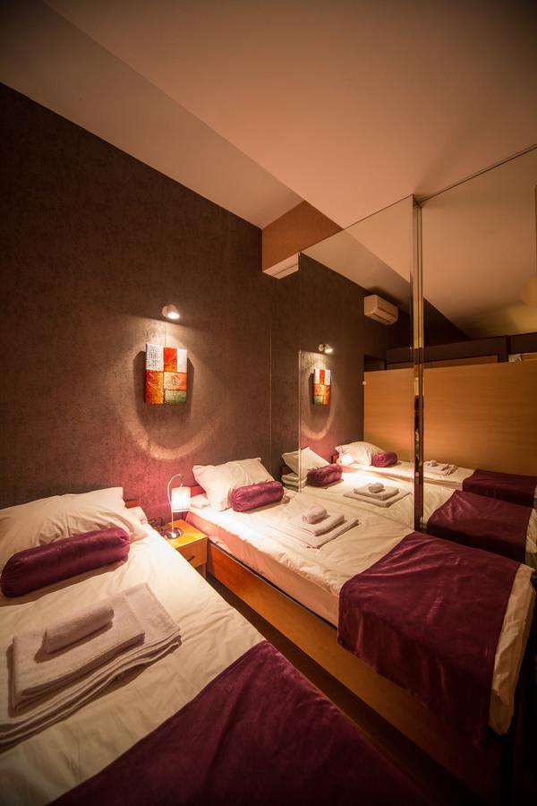 באקו Hostel Inn Hotel&Hostel מראה חיצוני תמונה