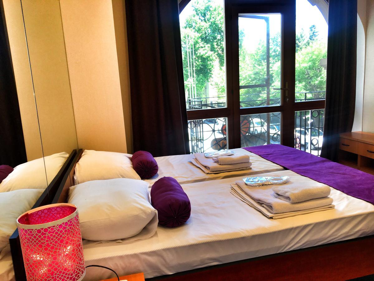 באקו Hostel Inn Hotel&Hostel מראה חיצוני תמונה